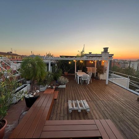 Rooftop In Historical Center Apartment Bologna Exterior photo